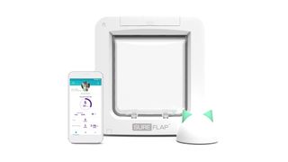 SureFlap Microchip Connect with Hub microchip cat flap